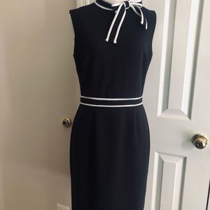 FINAL SALE! Karl Lagerfeld Dress size (4)